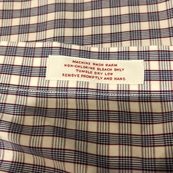 Brooks Brothers button down size 15 1/2 x 32 - Picture 4 of 4